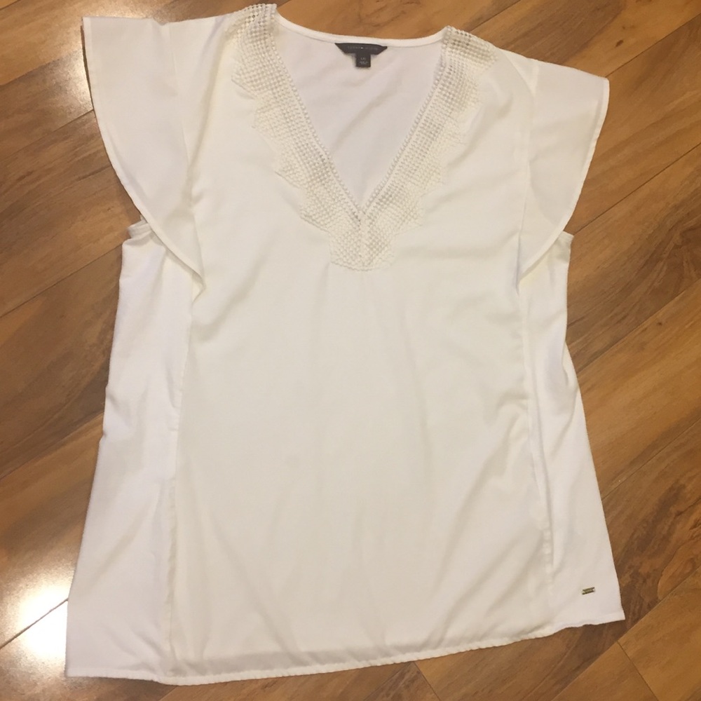 Size large Tommy Hilfiger top